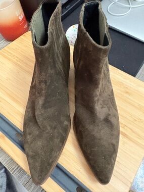 Pointed Toe Olive Green  Suede Ankle Boots